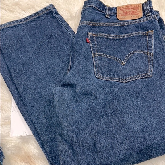 Levi's Blue Straight Jeans Classic Fit 38x32 - Picture 3 of 9